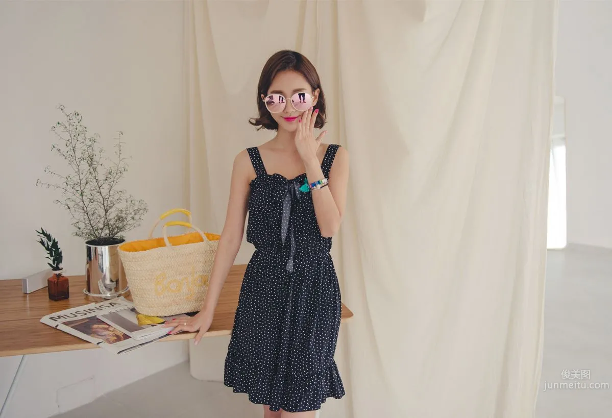 Korean Model Yeonjieun maybeach Casual Wear Series 3 photo 69