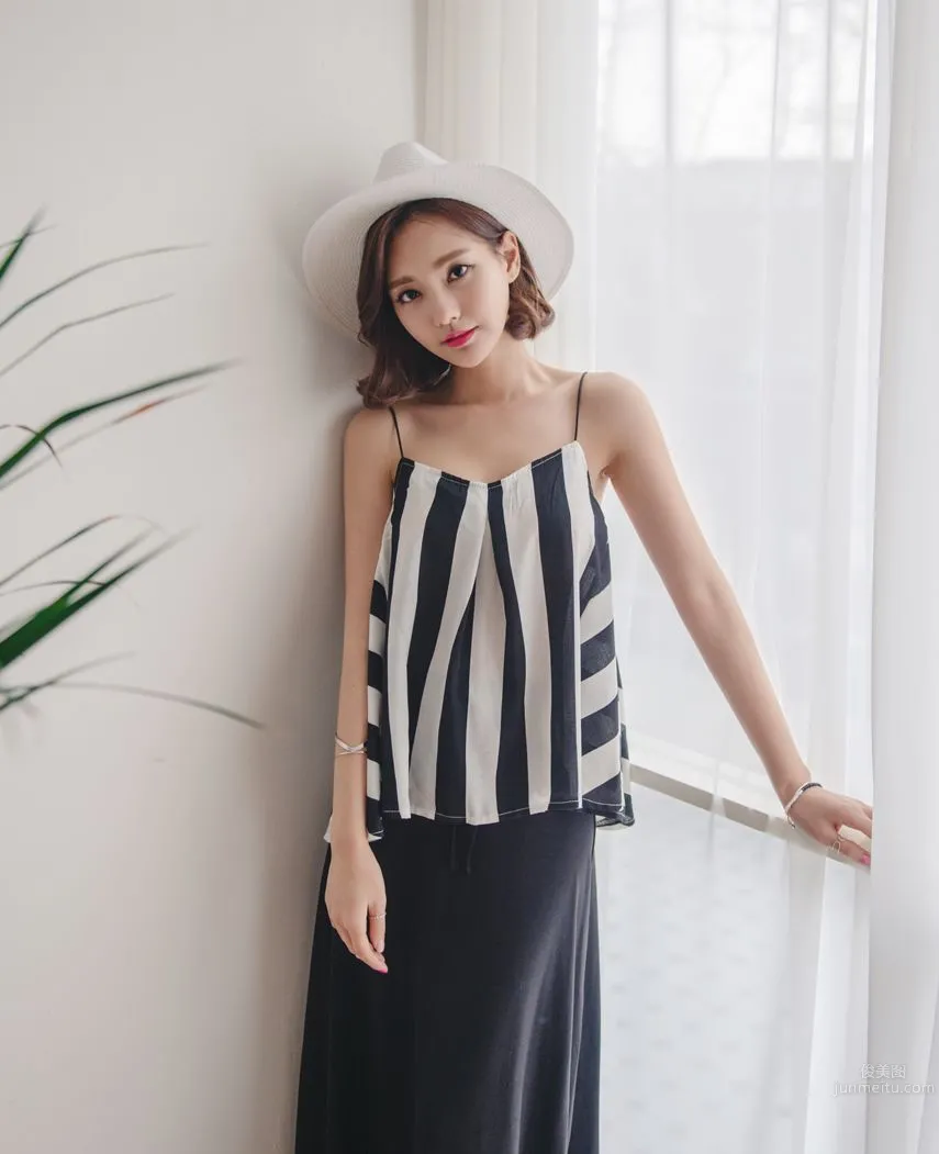 Korean Model Yeonjieun maybeach Casual Wear Series 3 photo 26