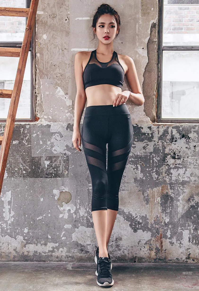 Korean Model Park Da Hyun Lologirl Sportswear Series One photo 68