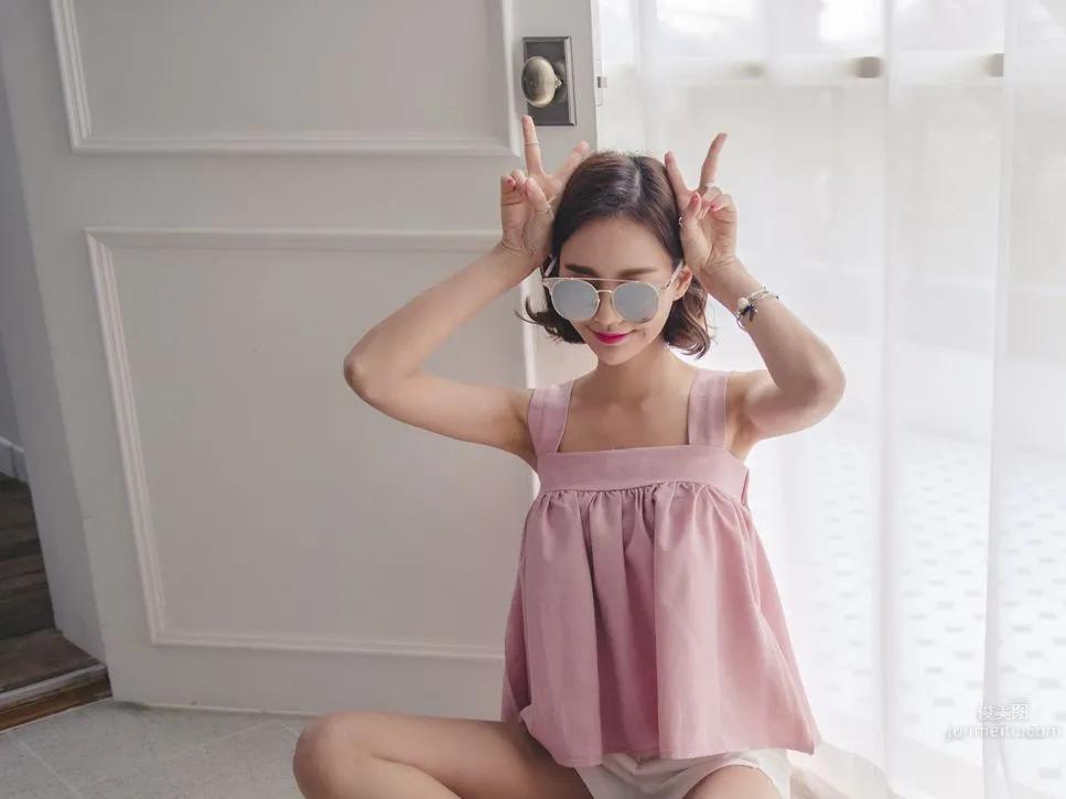 Korean Model Yeonjieun maybeach Casual Wear Series 3 photo 21