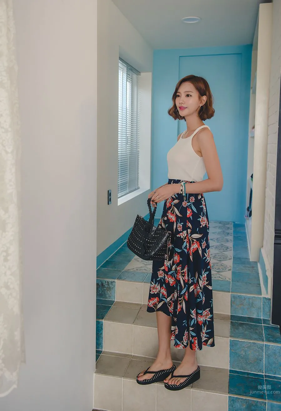 Korean Model Yeonjieun maybeach Casual Wear Series 4 photo 38