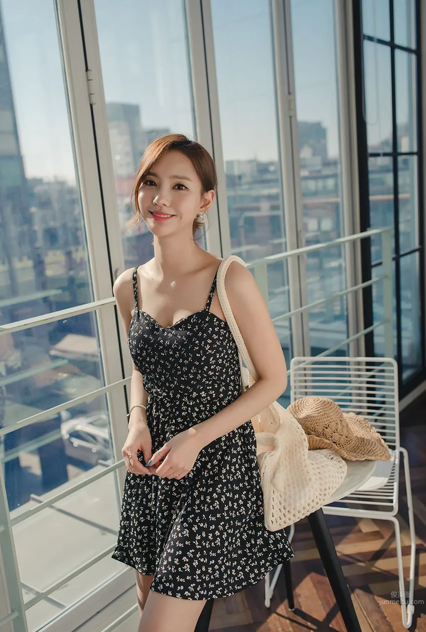Korean Model Yeonjieun maybeach Casual Wear Series 4 photo 32