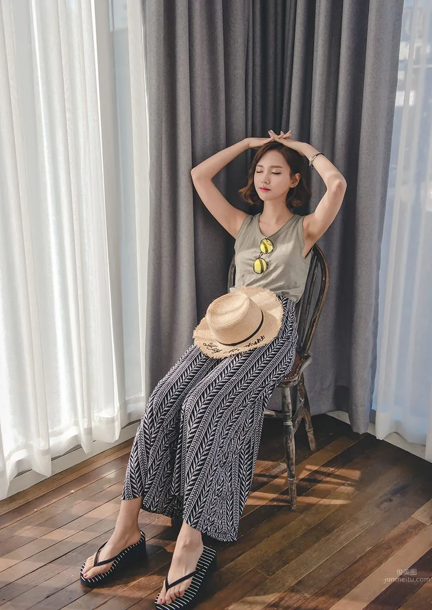 Korean Model Yeonjieun maybeach Casual Wear Series 4 photo 12