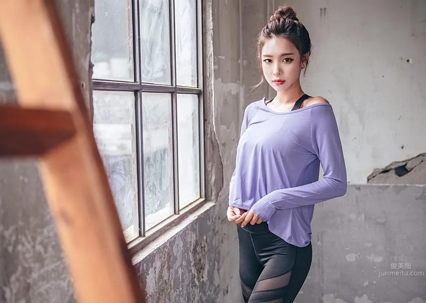 Korean Model Park Da Hyun Lologirl Sportswear Series One photo 85