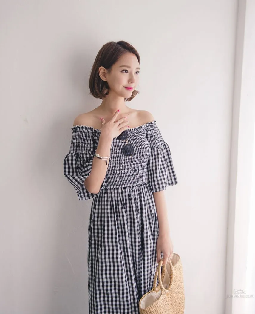 Korean Model Yeonjieun maybeach Casual Wear Series 4 photo 68