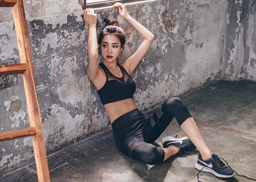 Korean Model Park Da Hyun Lologirl Sportswear Series One photo 64