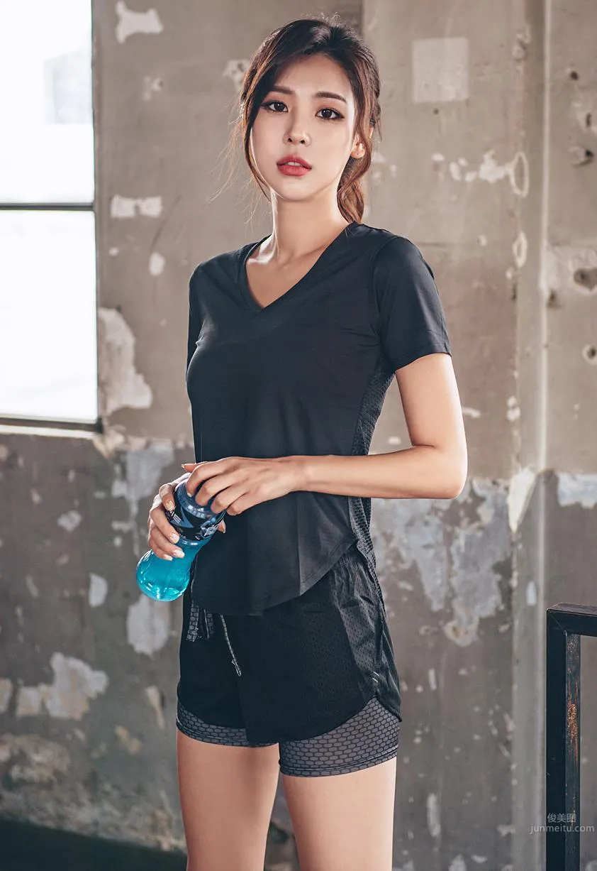 Korean Model Park Da Hyun Lologirl Sportswear Series One photo 79