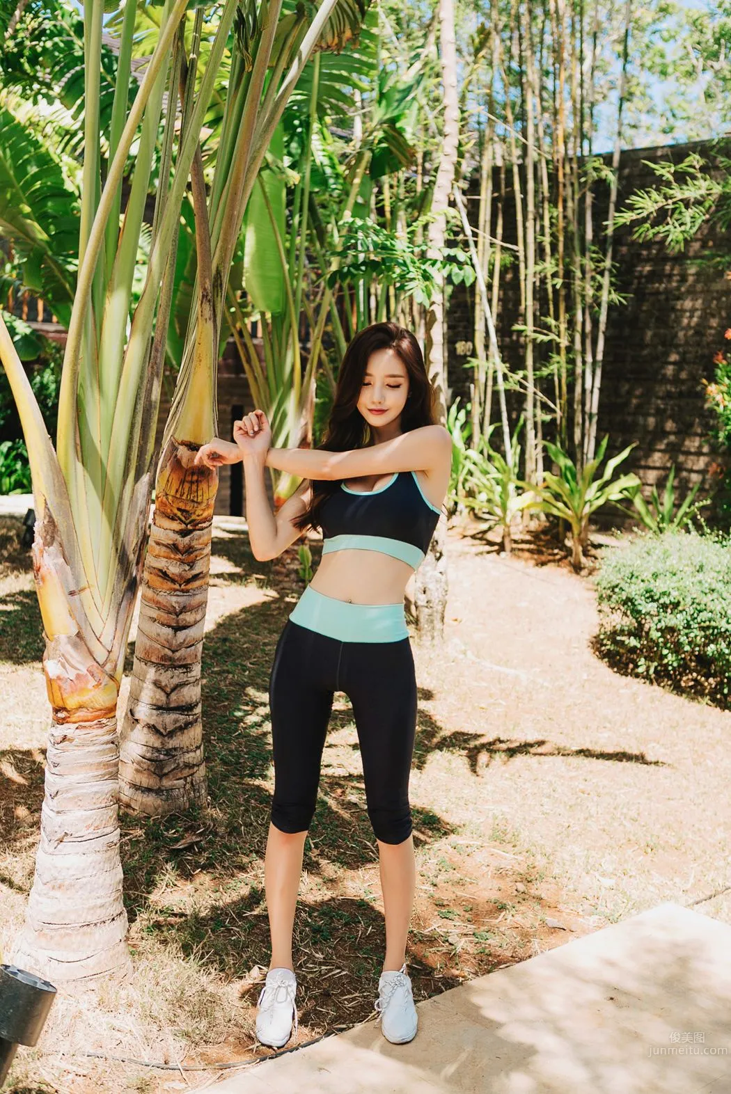 Son Yoon Joo - 2016 Refreshing Sportswear Series photo 46