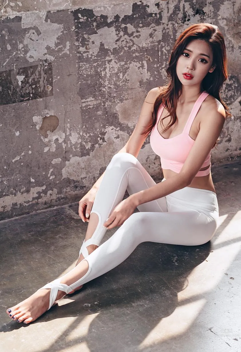 Korean Model Park Da Hyun Lologirl Sportswear Series One photo 41
