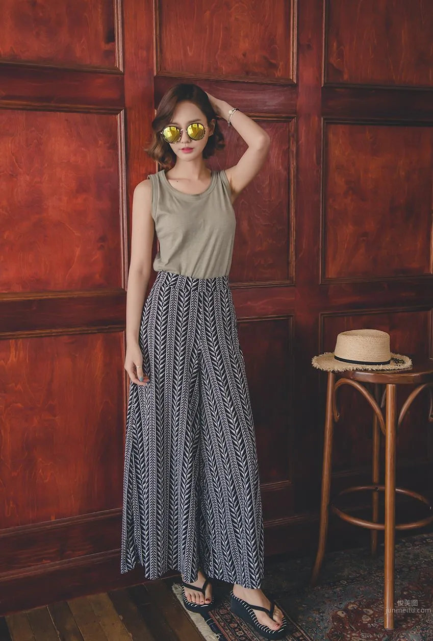 Korean Model Yeonjieun maybeach Casual Wear Series 4 photo 15