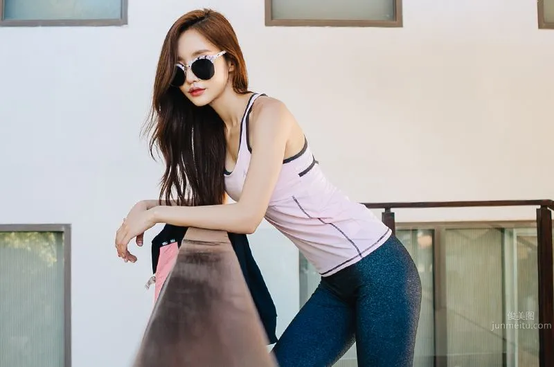 Son Yoon Joo - 2016 Refreshing Sportswear Series photo 57