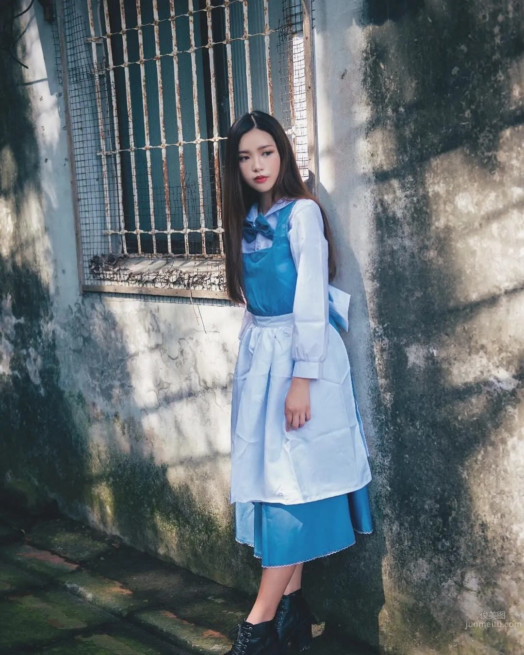 Dark-Faced Beauty Huang Shuting, Fair Beautiful Legs Extremely Dangerous photo 13