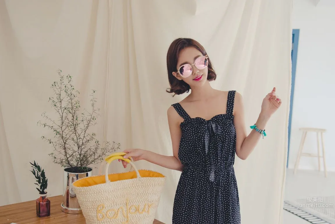 Korean Model Yeonjieun maybeach Casual Wear Series 3 photo 62
