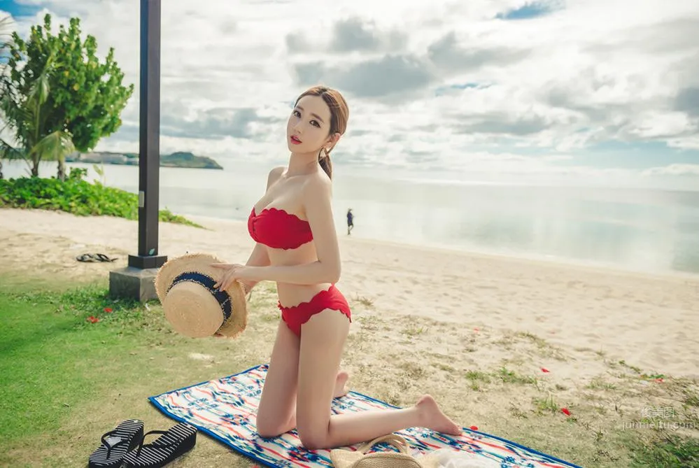 Li Yanjing - 2017 MayBeach Bikini Series Five photo 5