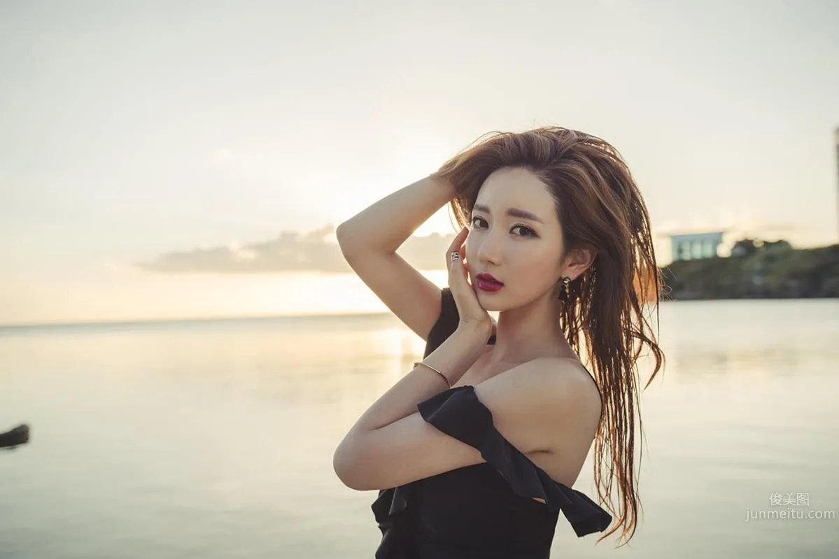 Li Yanjing - 2017 MayBeach Bikini Series Five photo 44