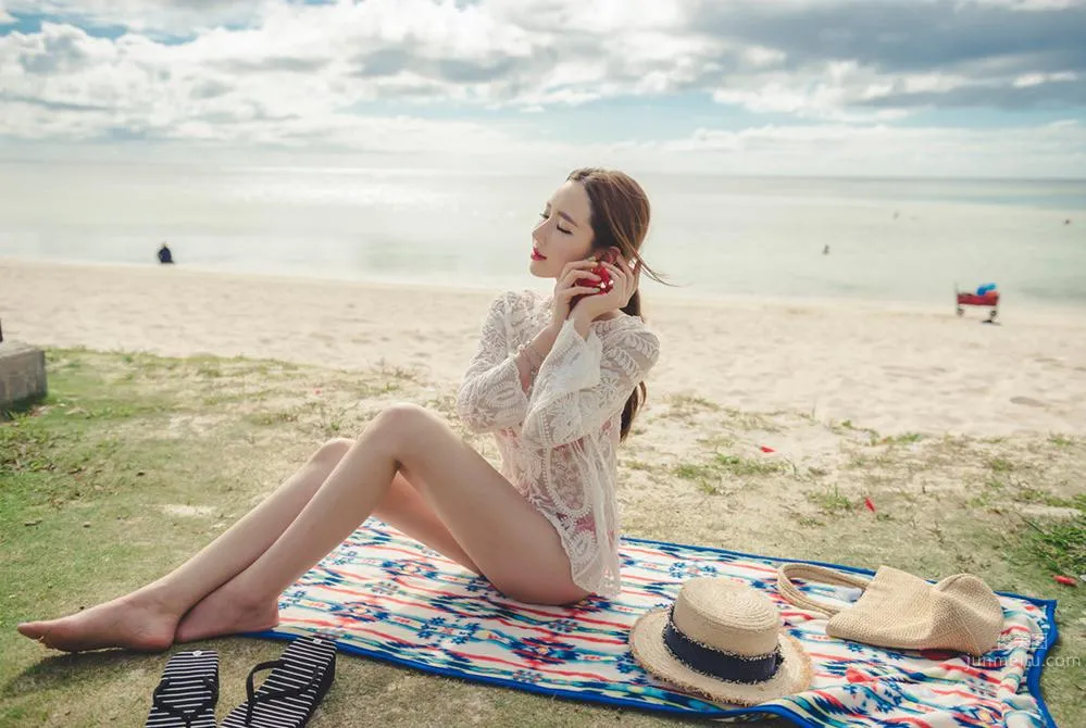 Li Yanjing - 2017 MayBeach Bikini Series Five photo 12