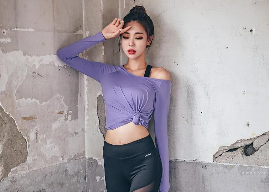 Korean Model Park Da Hyun Lologirl Sportswear Series One photo 81