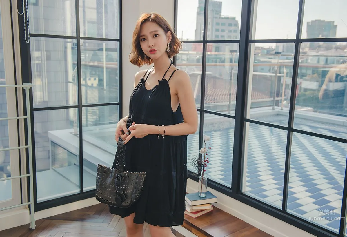 Korean Model Yeonjieun maybeach Casual Wear Series 4 photo 4