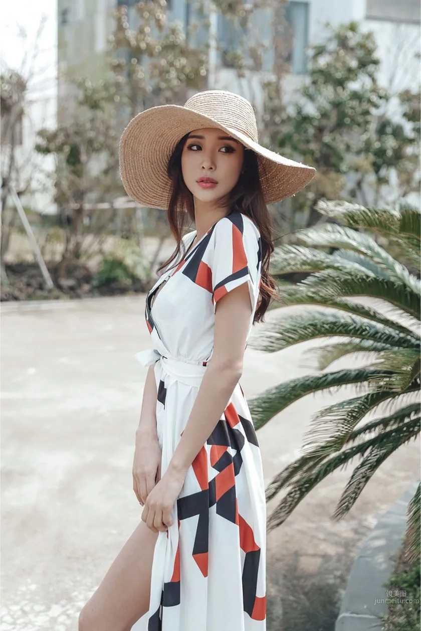 Park Da Hyun - Elegant Long Dress Photo Collage photo 66