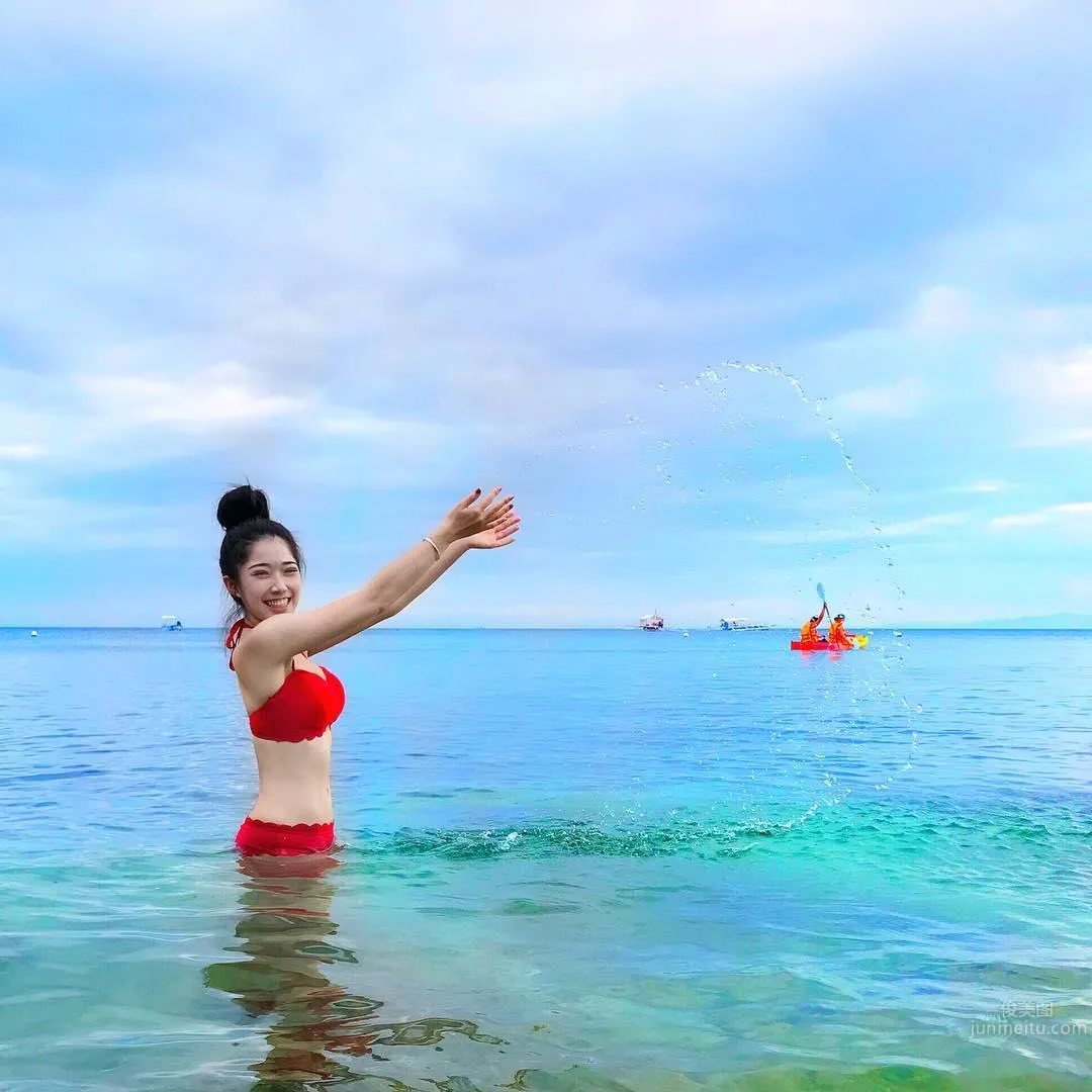 Taiwan Female Anchor Liao Zixuan, Dance Major Soft Girl with a Good Figure photo 14