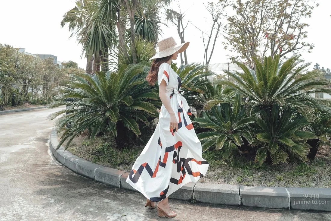 Park Da Hyun - Elegant Long Dress Photo Collage photo 68