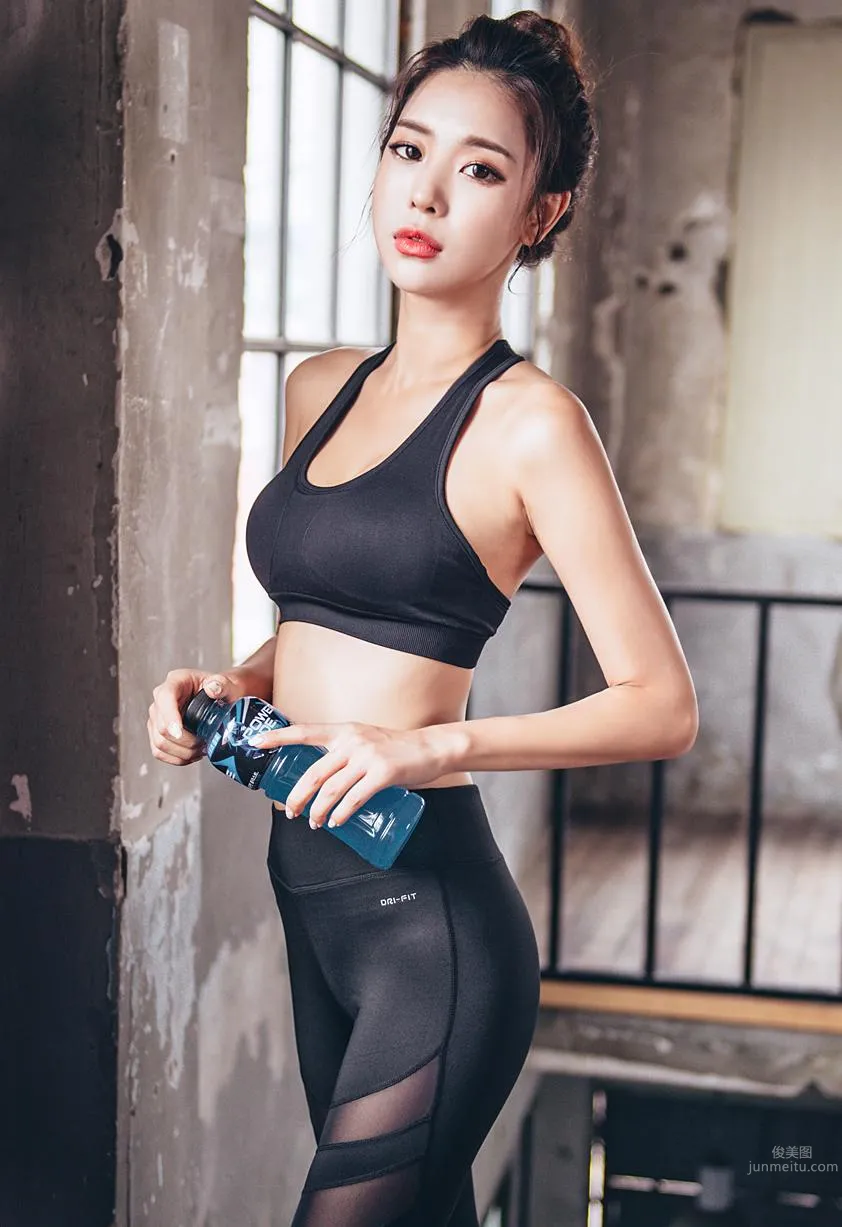 Korean Model Park Da Hyun Lologirl Sportswear Series Two photo 52