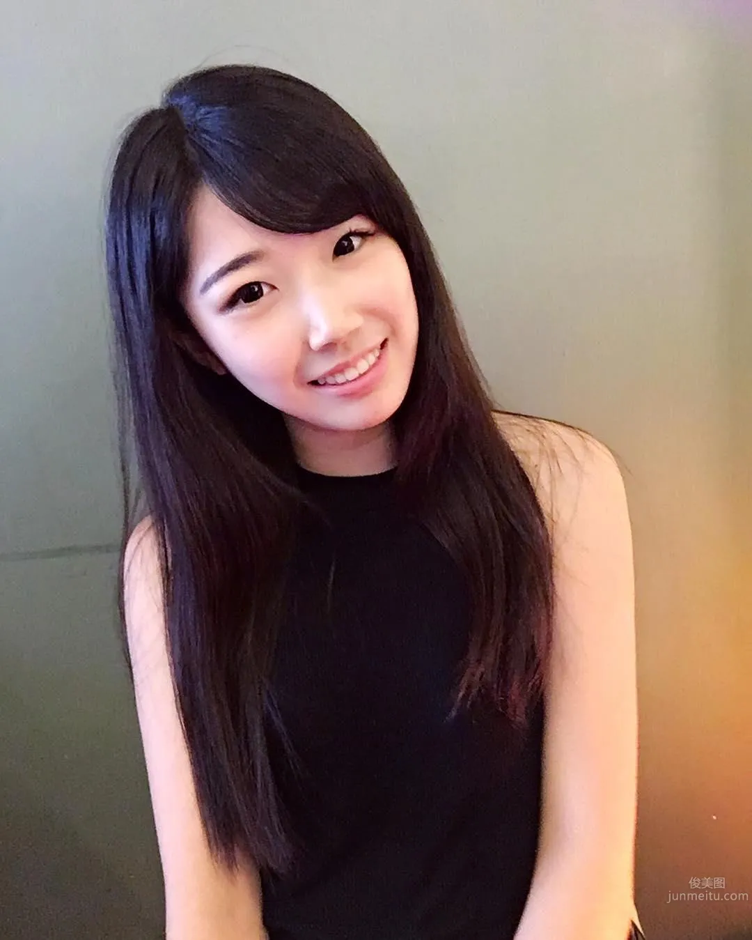 Taiwan Female Anchor Liao Zixuan, Dance Major Soft Girl with a Good Figure photo 1