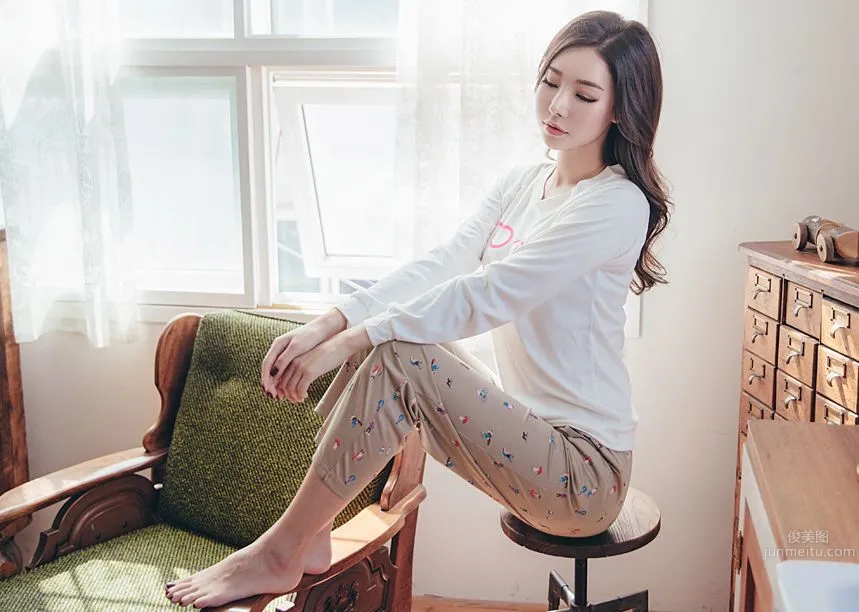 Korean Model Park Da Hyun Lologirl Sportswear Series Three photo 60
