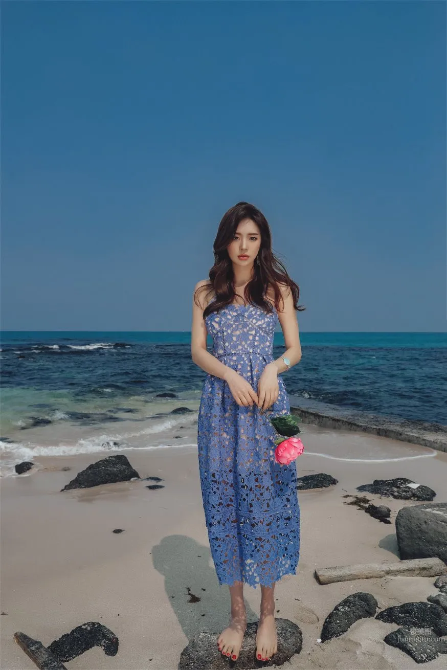 Park Da Hyun - Elegant Long Dress Photo Collage photo 33