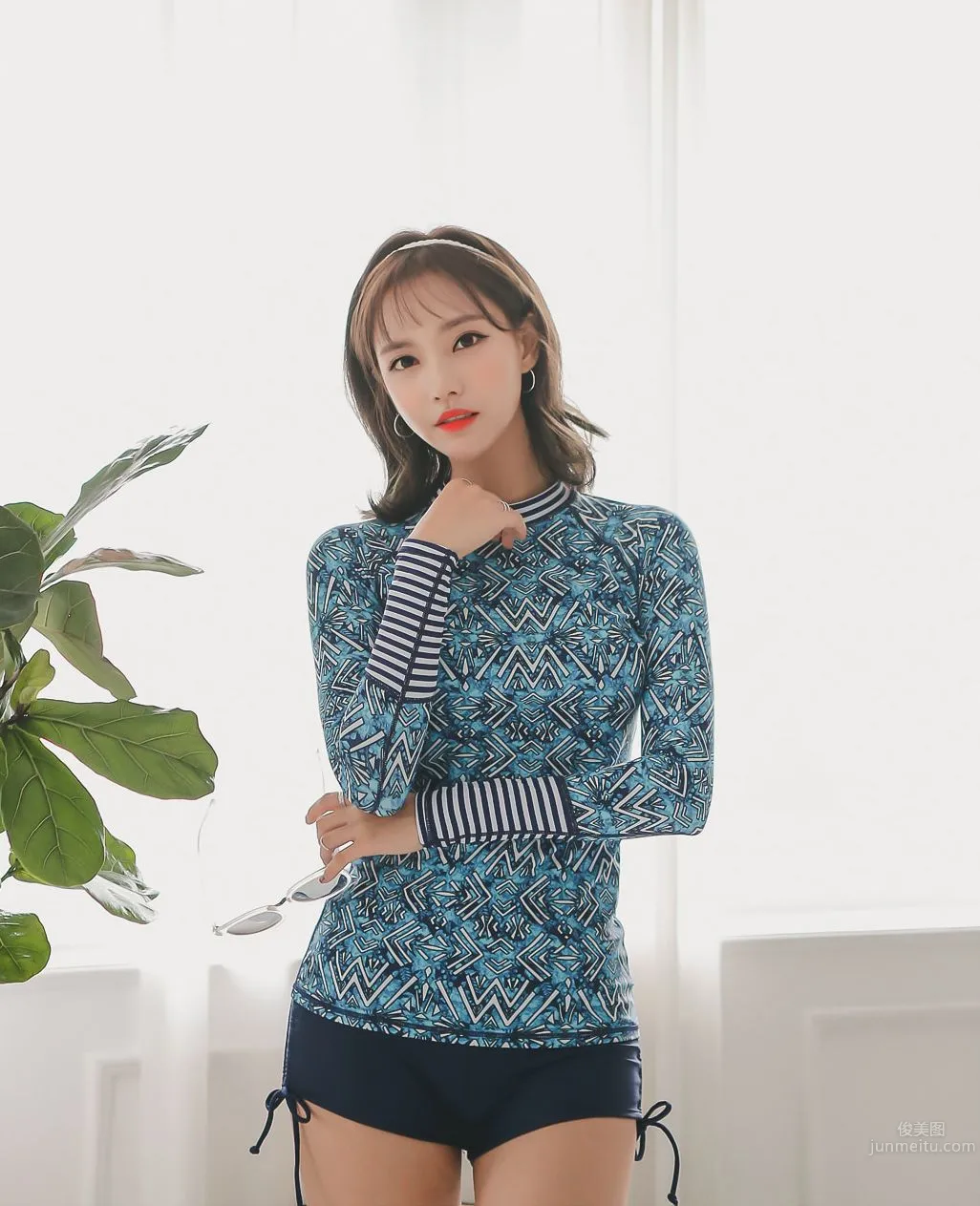 Korean Model Yeonjieun maybeach Casual Wear Series 5 photo 50