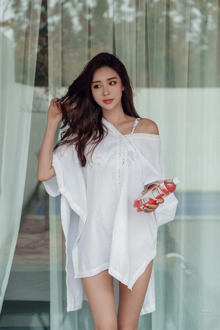 Park Da Hyun - Elegant Long Dress Photo Collage photo 99