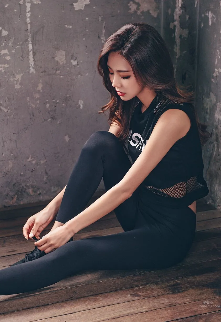 Korean Model Park Da Hyun Lologirl Sportswear Series Three photo 42