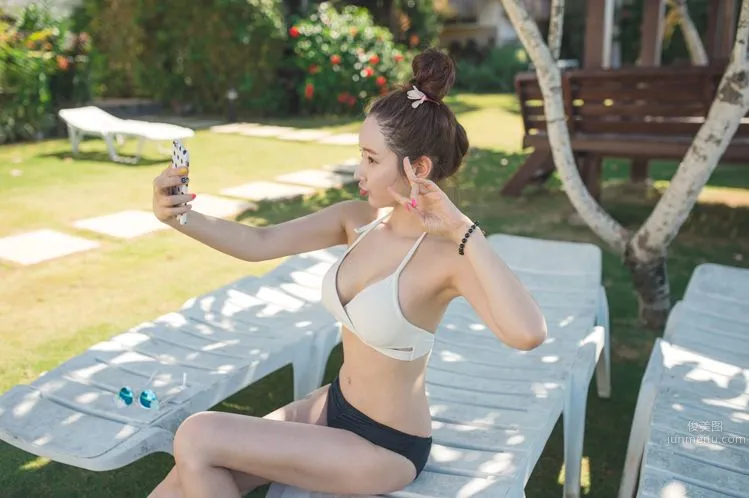 Lee Yeon Jeong - 2017 MayBeach Bikini Series Six photo 81