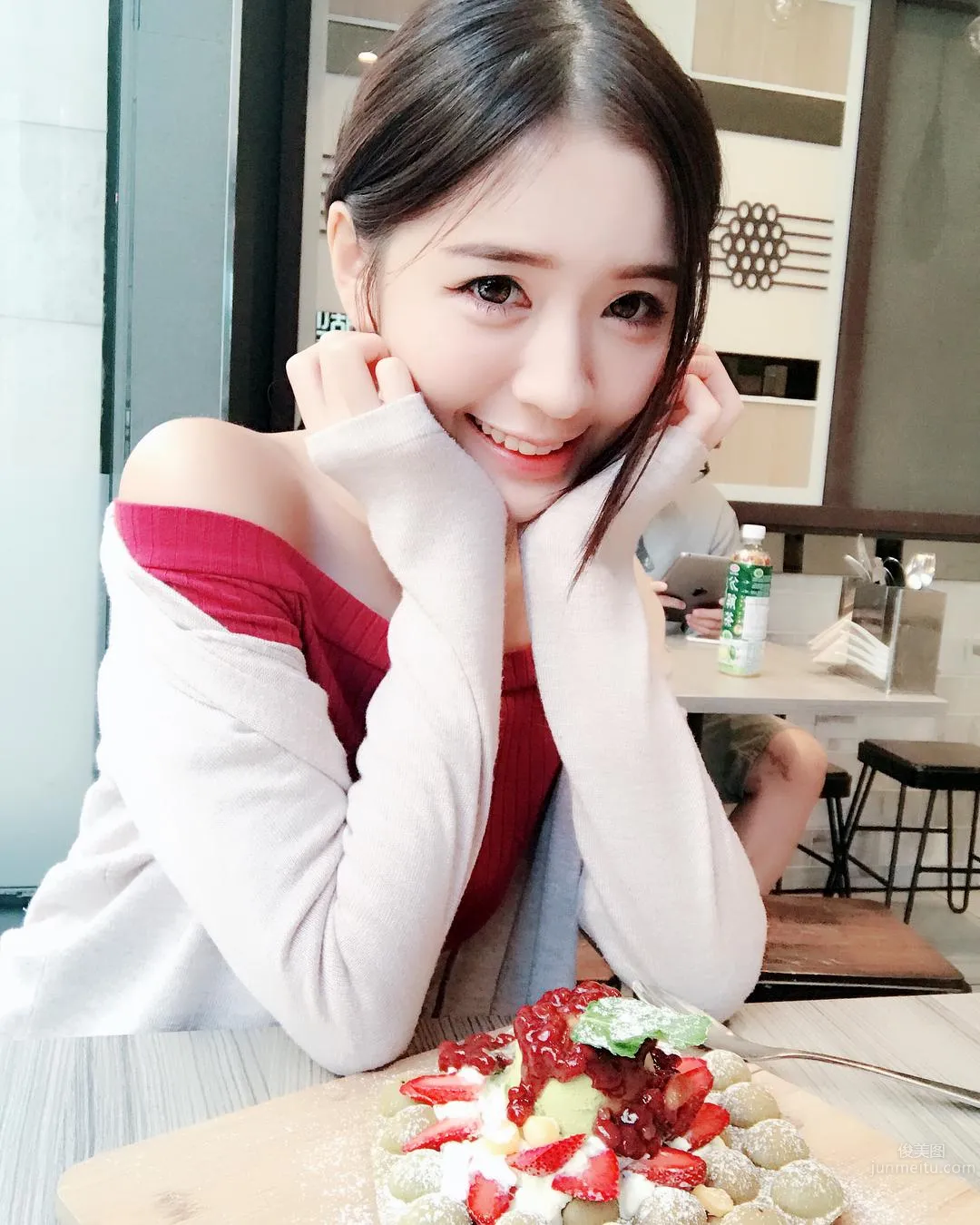 比基尼不要停！清新正妹「Chong Anqi」高顔值看不膩 30