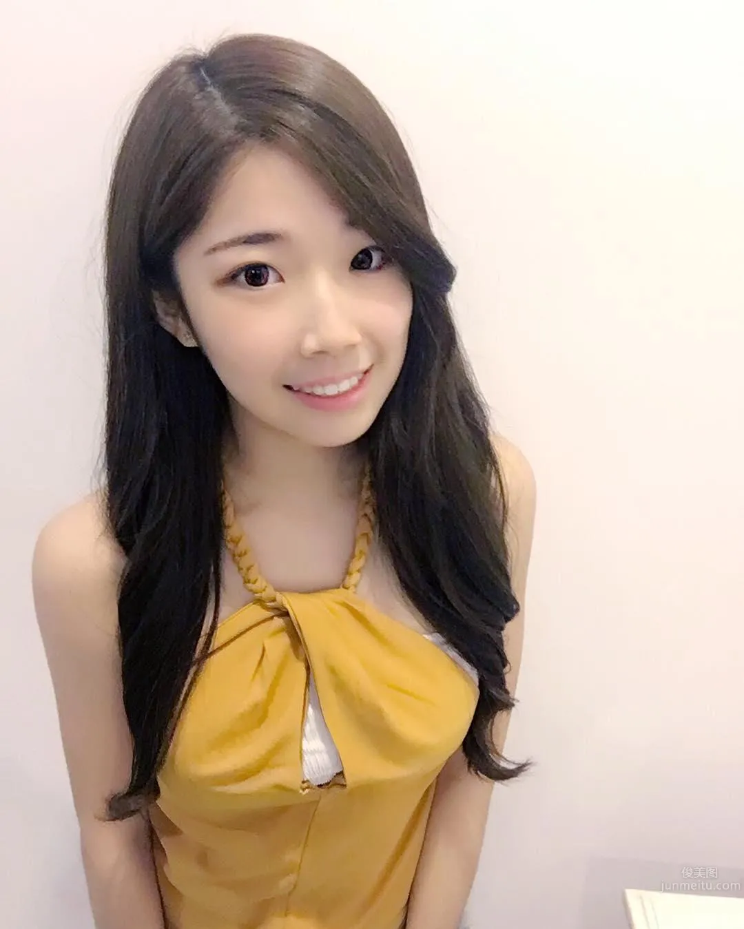 Taiwan Female Anchor Liao Zixuan, Dance Major Soft Girl with a Good Figure photo 11