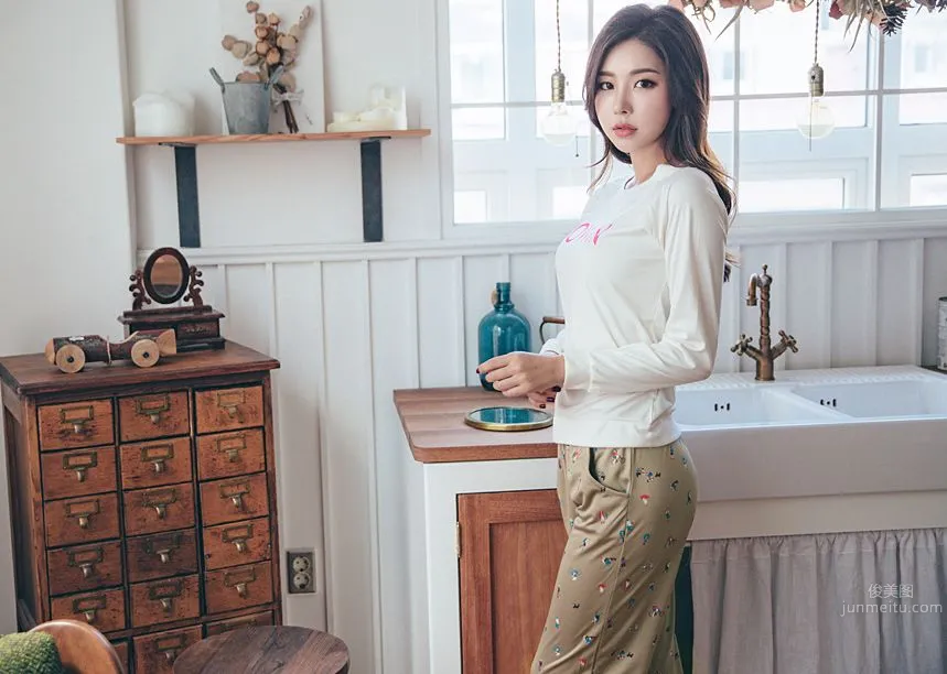 Korean Model Park Da Hyun Lologirl Sportswear Series Three photo 57