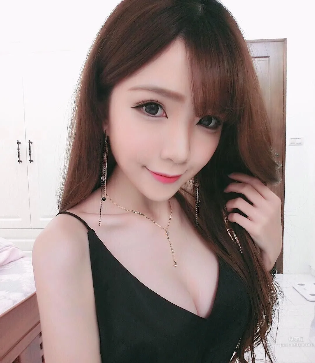 Long-Legged Girl Fan Yaxuan, Warm Winter Private Shoot photo 8