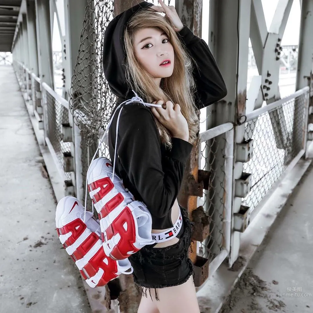 Heavy Motorcycle Beauty Lin Jiayi, Her Figure Is Just Too Hot photo 46