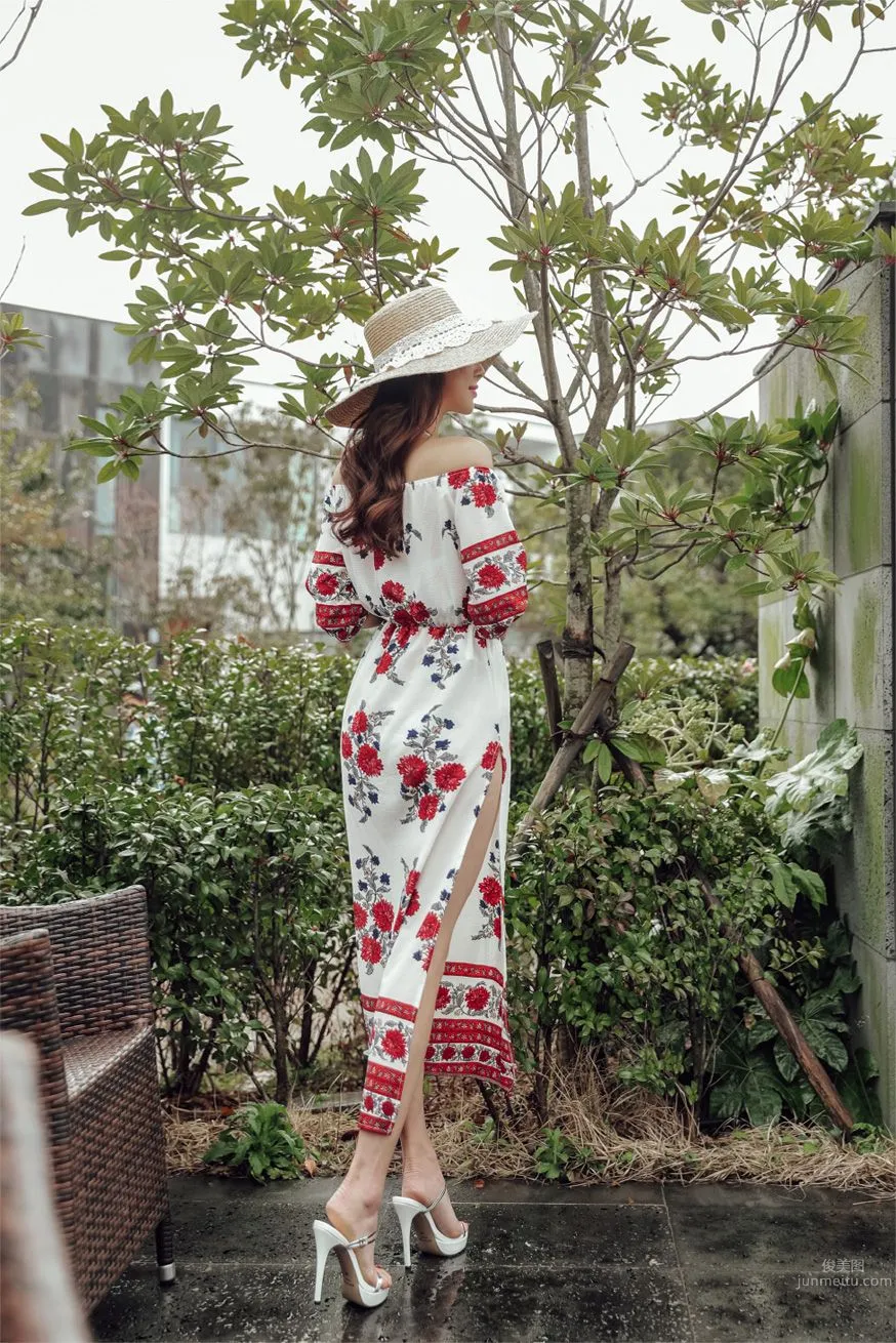 Park Da Hyun - Elegant Long Dress Photo Collage photo 47