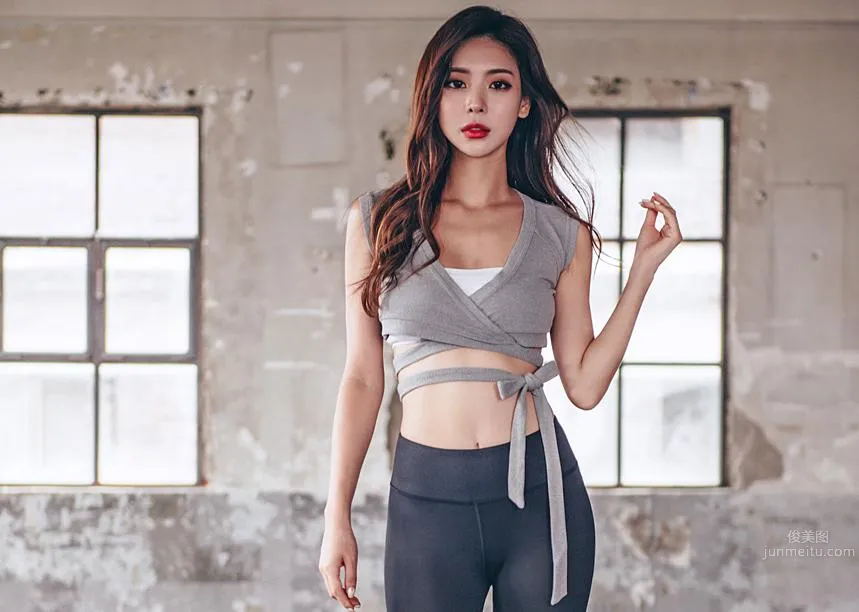 Korean Model Park Da Hyun Lologirl Sportswear Series Two photo 45