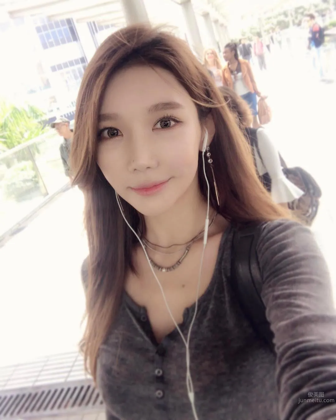 So Hot! South Korean Racing Girl Dominseo, Ant Waist in One Hand photo 12
