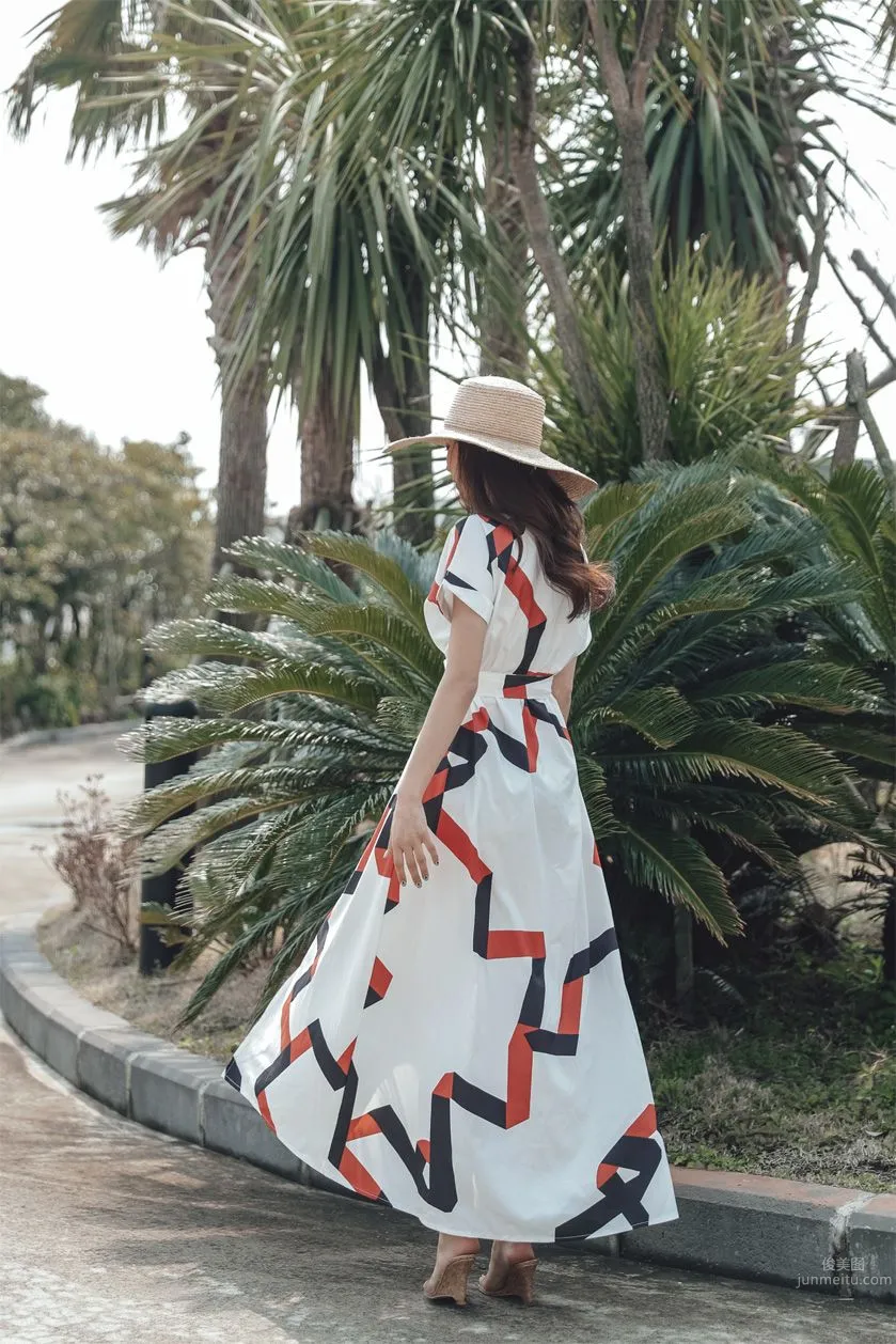 Park Da Hyun - Elegant Long Dress Photo Collage photo 72