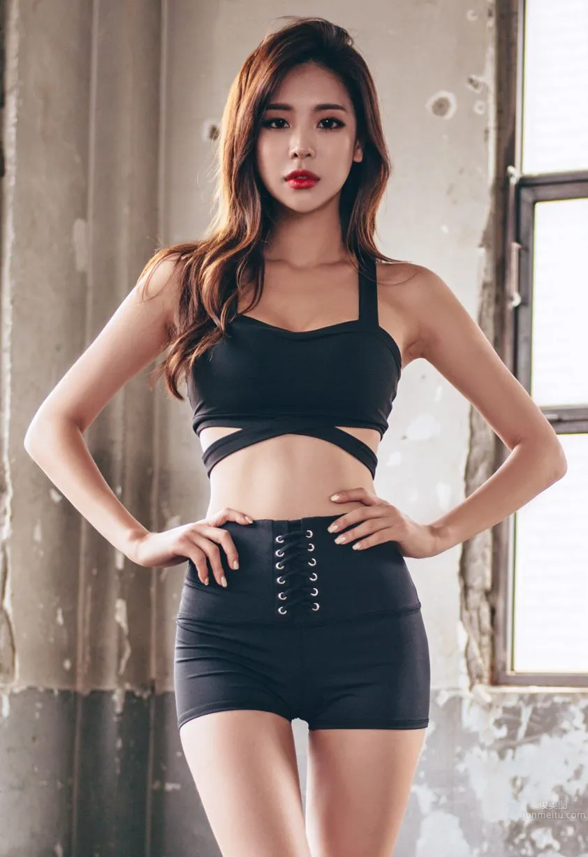 Korean Model Park Da Hyun Lologirl Sportswear Series Three photo 12