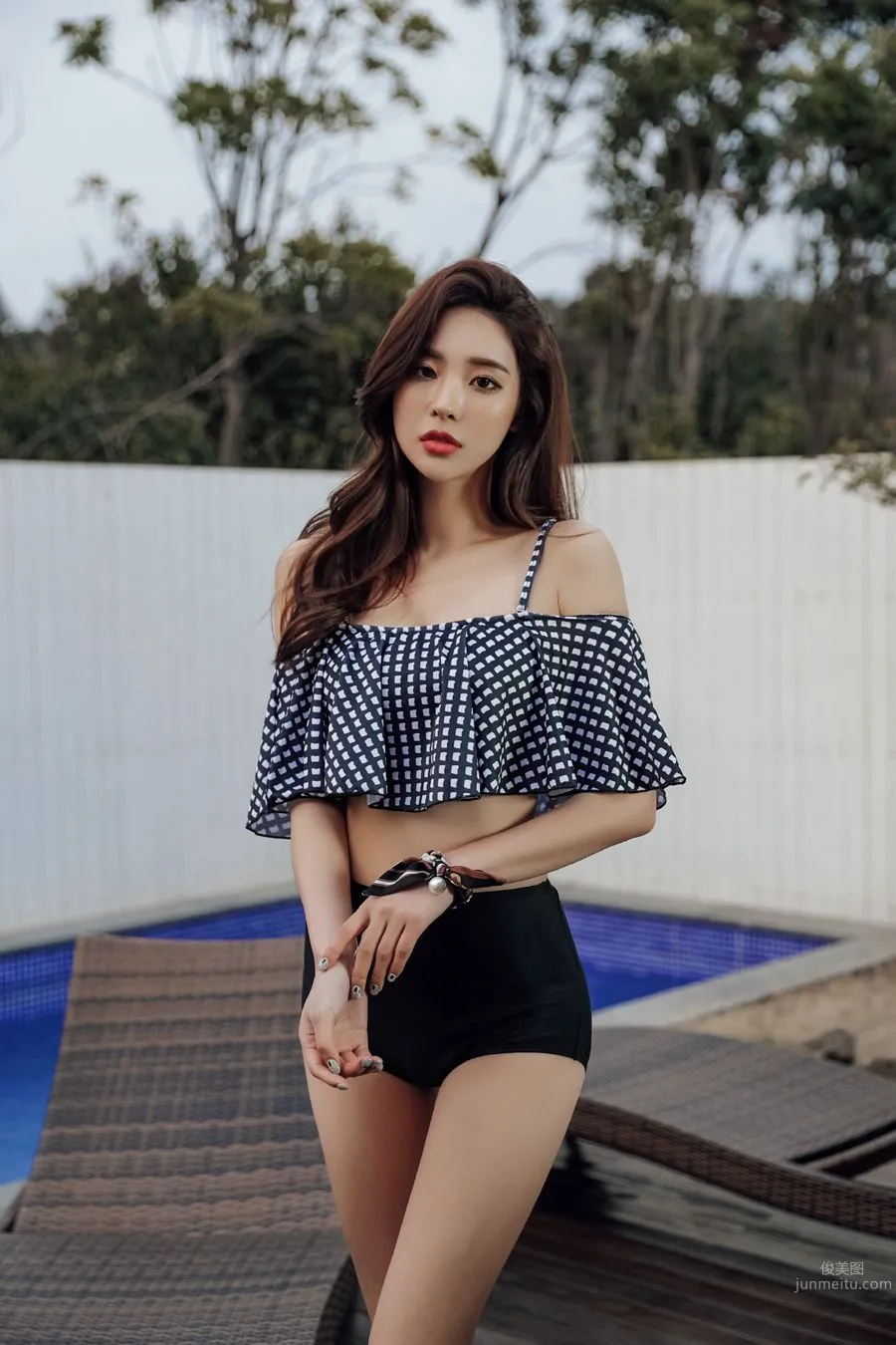 Park Da Hyun - Eranzi Bikini Series One photo 22
