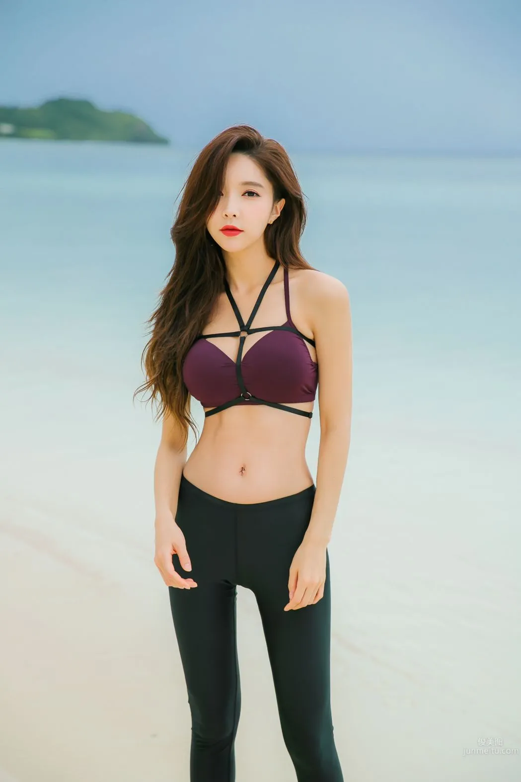 Park Soo Yeon - 2017 Swimwear Series Collection One photo 55