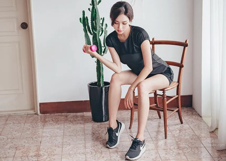 Korean Model Park Da Hyun Lologirl Sportswear Series Two photo 4