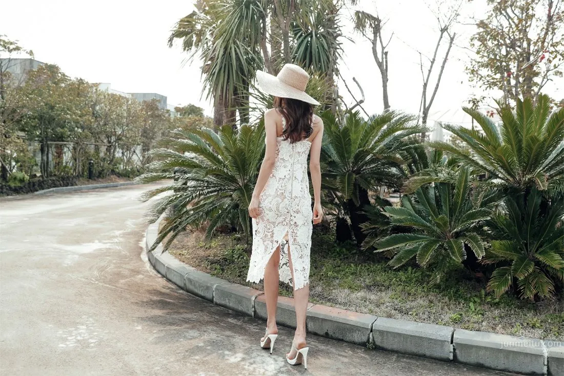 Park Da Hyun - Elegant Long Dress Photo Collage photo 24