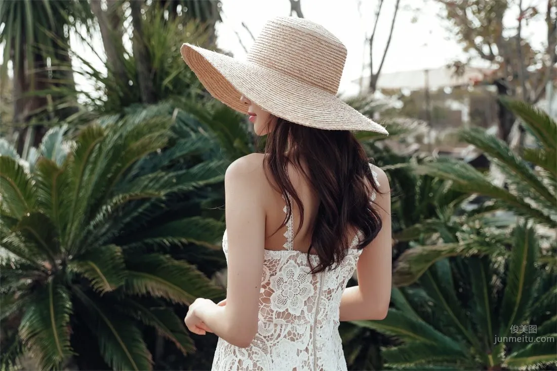 Park Da Hyun - Elegant Long Dress Photo Collage photo 14