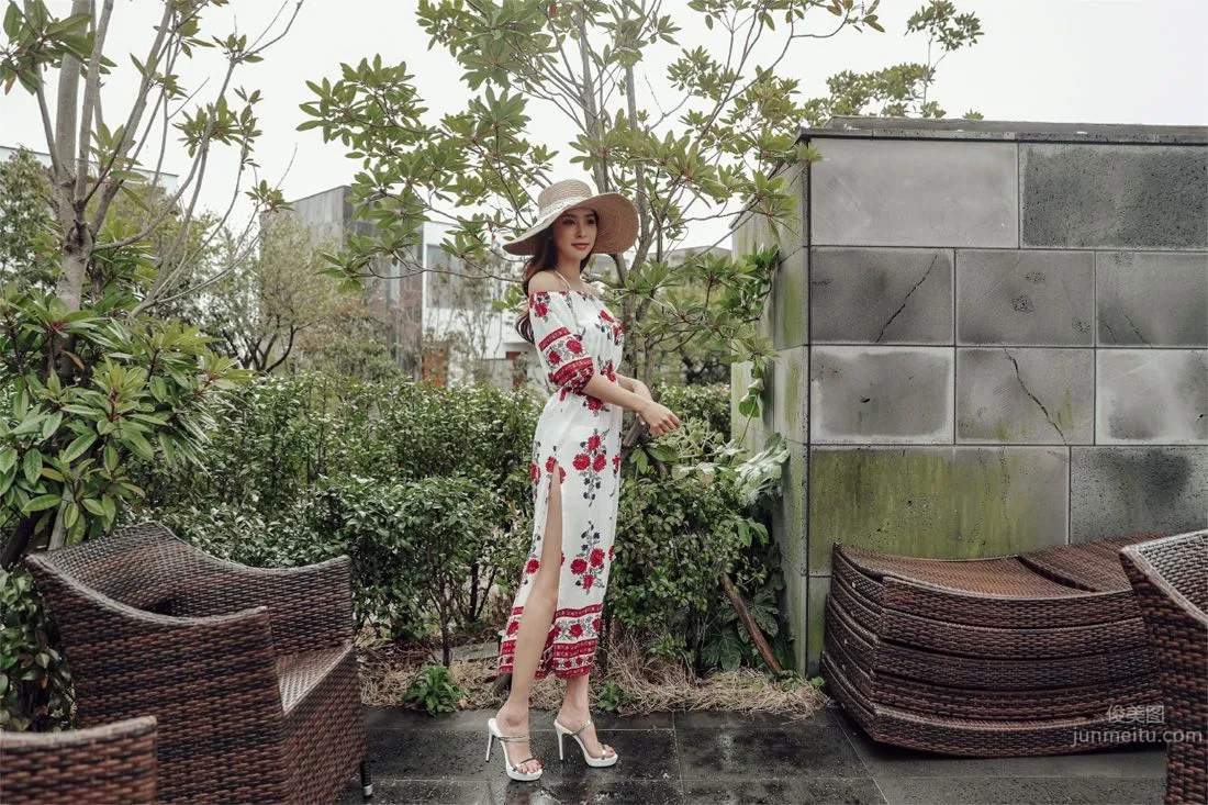 Park Da Hyun - Elegant Long Dress Photo Collage photo 50