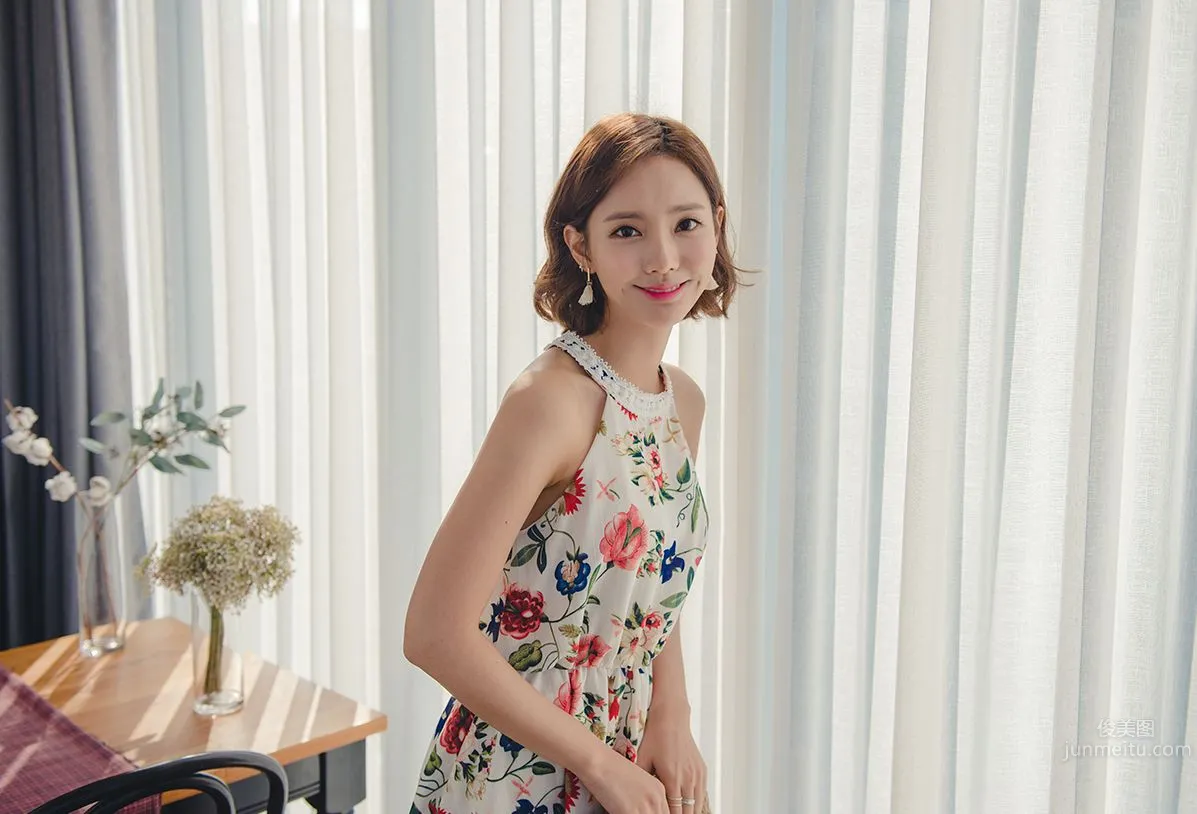 Korean Model Yeonjieun maybeach Casual Wear Series 5 photo 23